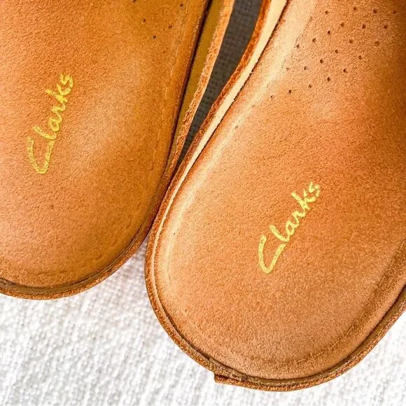 Clarks double strap leather sandals. - Picture 8 of 11